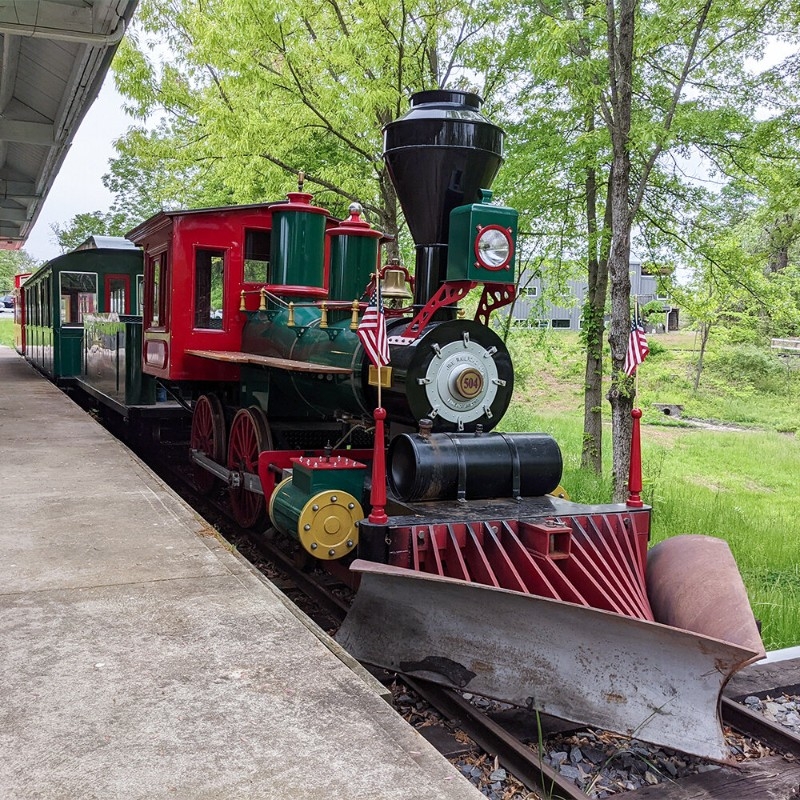 outdoor train