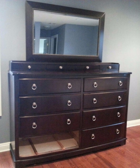 Dresser w/Mirror